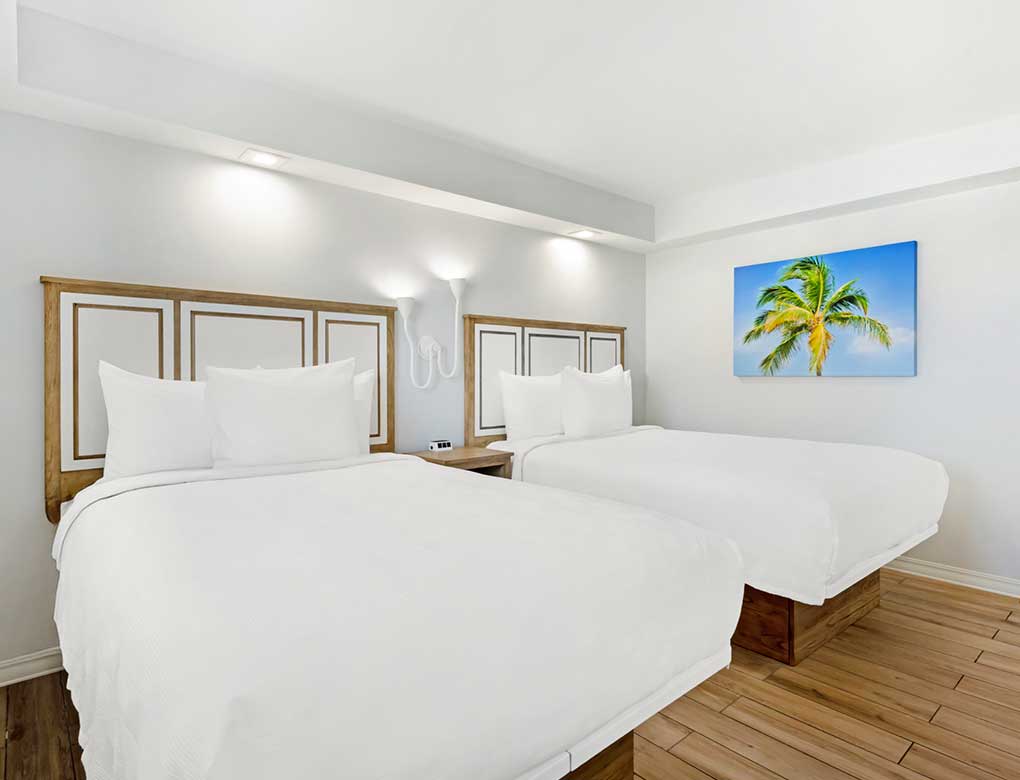 Separate Bedroom Suite - 1 King 2 Double Beds
